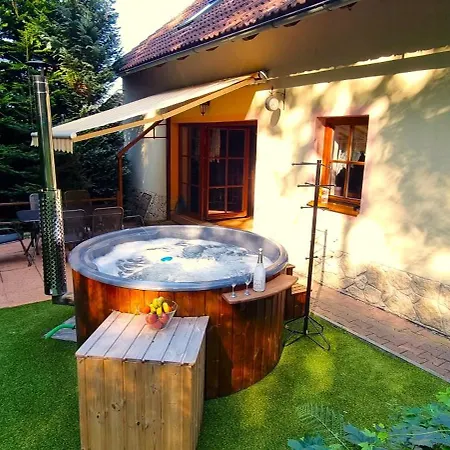 別荘 Elitni Wellness U Dvou Jedli V Srdci Ceskeho Raje
